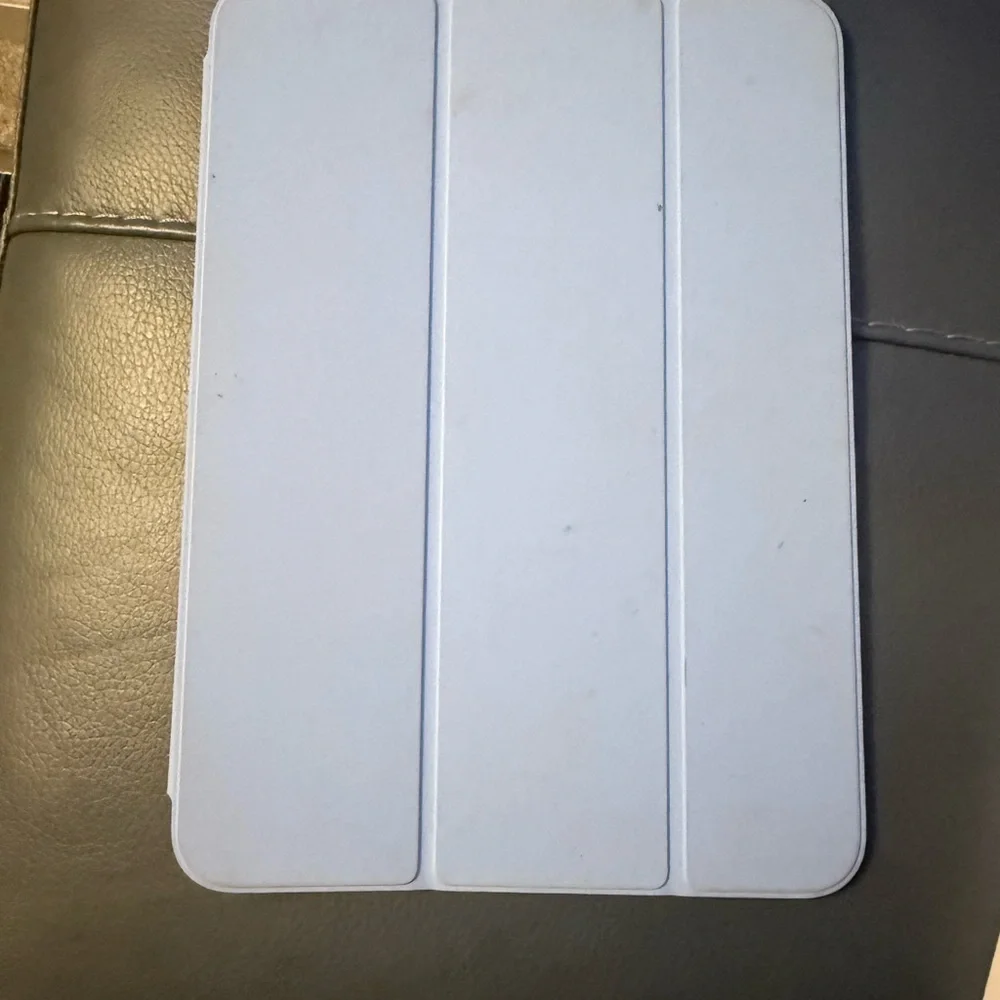 Apple Light Gray Tablet Cover